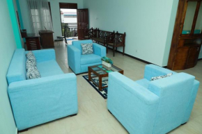 Multi Villa Silver